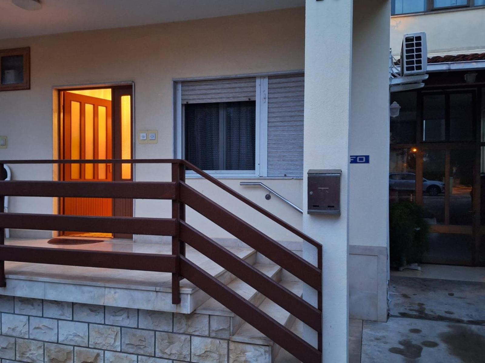 Hana Apartments Zadar Bagian luar foto